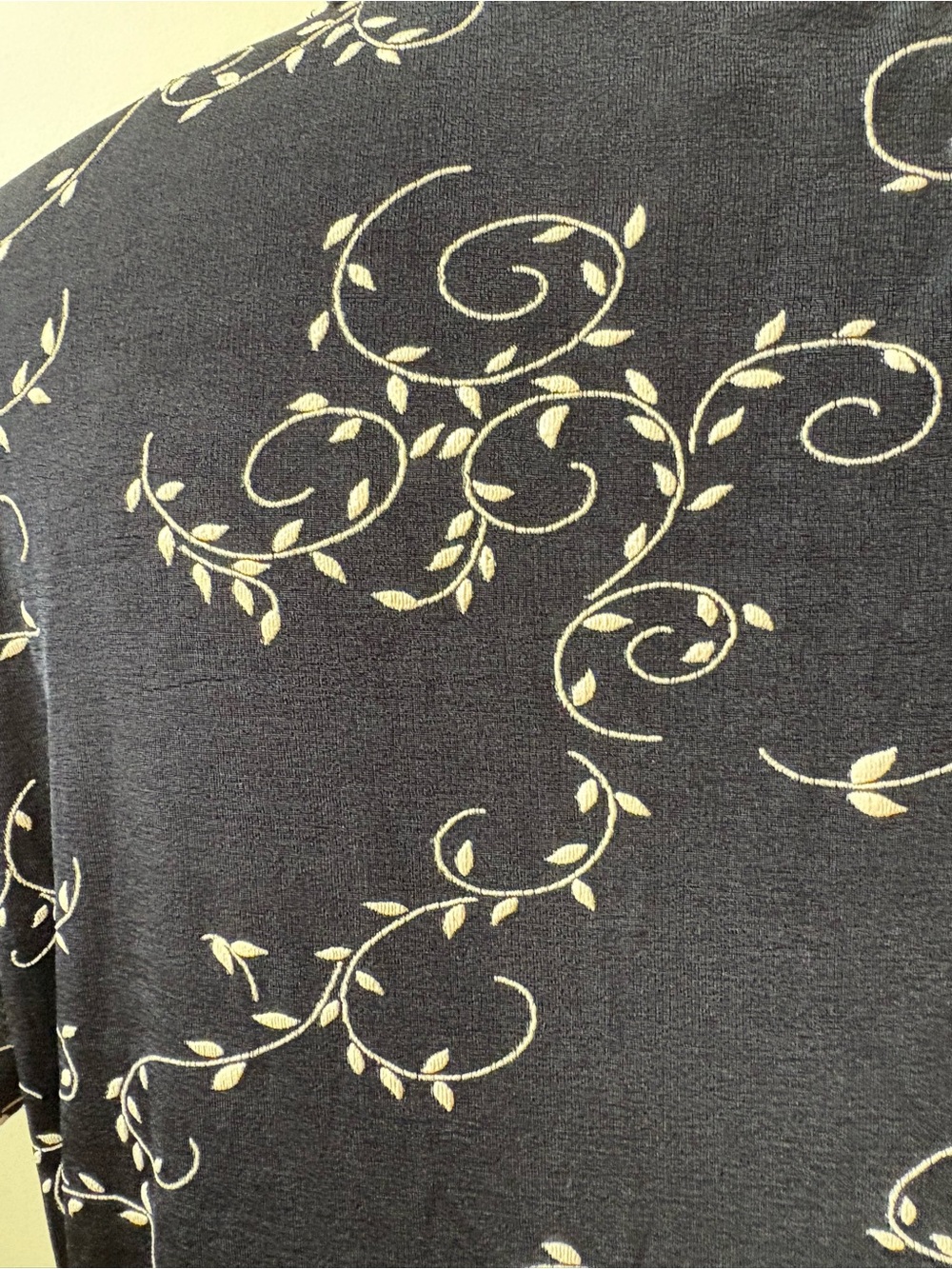 Black V-Neck Blouse with White Vine Print - Women - Picture 6 of 12